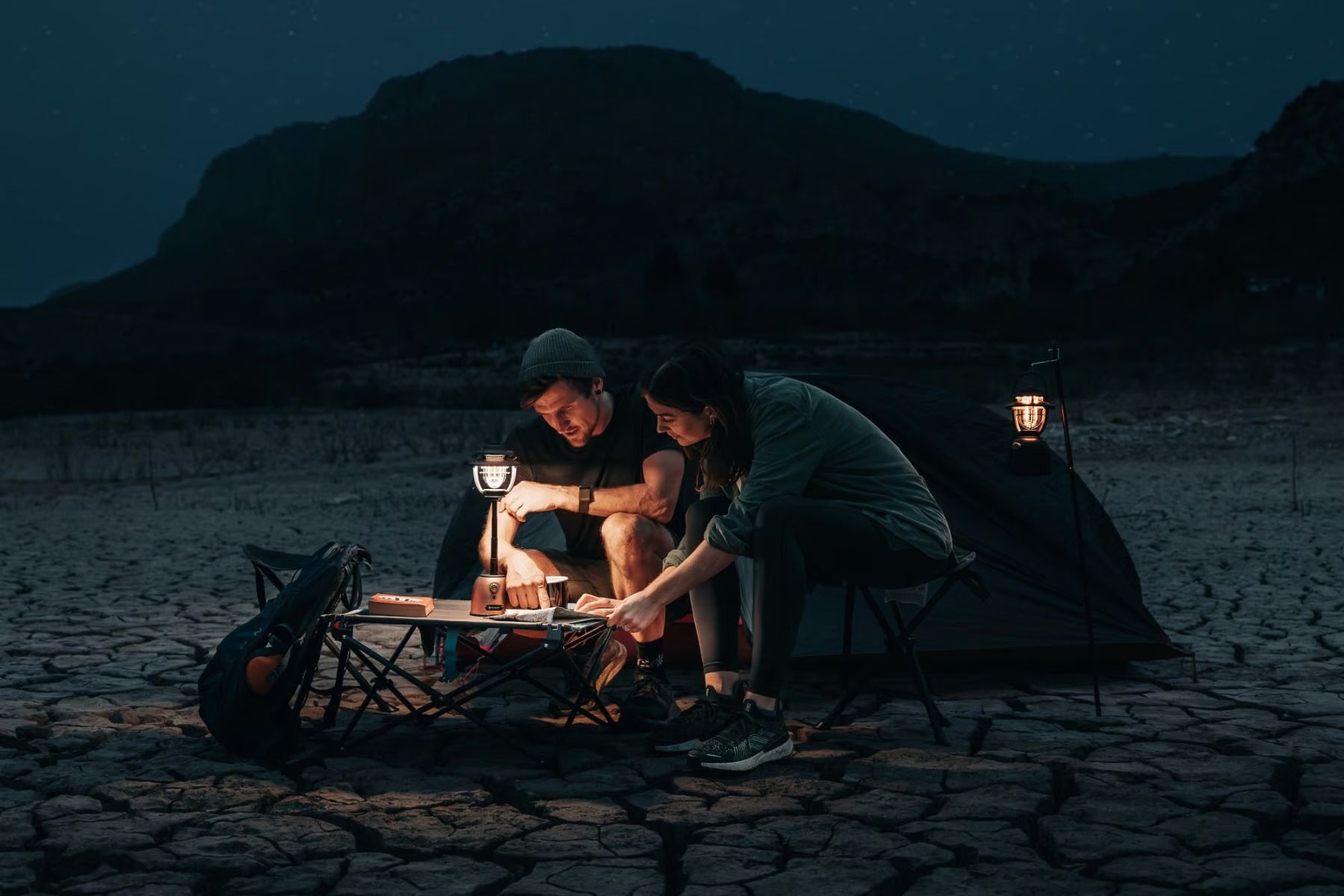 Olight Olantern Stretch Rechargeable LED Lantern – 500 Lumens – Uses Built-in 16000mAh Li-ion Battery Pack
